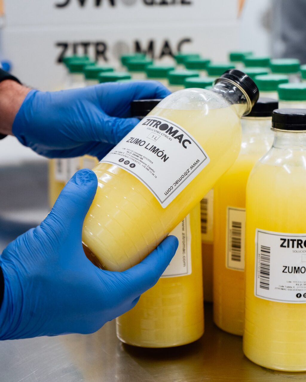 Instagram post from zitromac_. This post is in position 1.